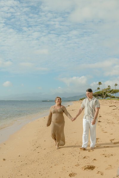 Maternity Photos in Oahu