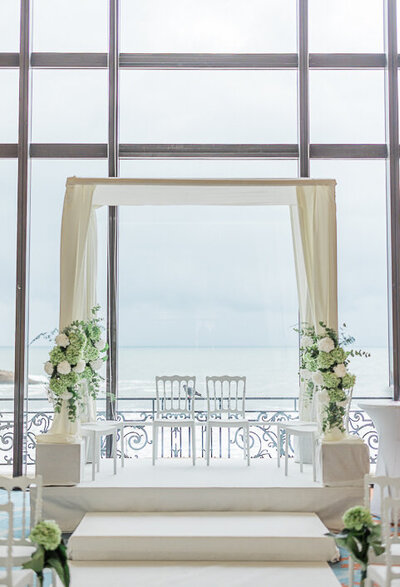 Photo mariage marié bouton de manchette château Lena Moncaubet