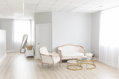 Overview of studio sitting area