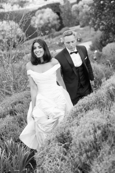 Couple portraits at Mandalay House & Garden