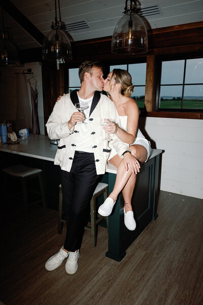 Maryland-Luxury-Wedding-Planner-Kent-Island-Resort-Late-Night-Portraits-Bride-Groom