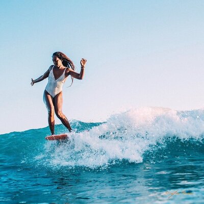 Nique Miller _ Surfer on Instagram_ “Been having an absolute blast sliding around Town on some super fun waves 