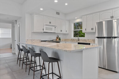 Kitchen - 27-027_930 S Atlantic Ave_by_Johnruzphoto.com
