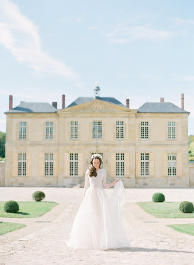 Château wedding near Paris, France.