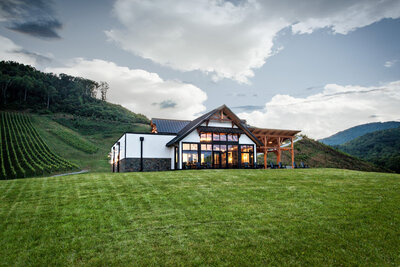 Stone Ashe Vineyards building, built by Cooper Construction