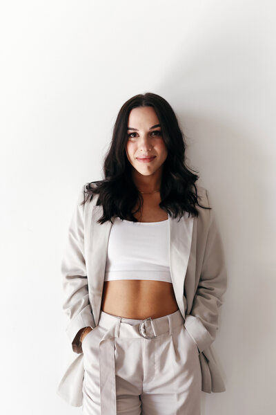 Deetox Skin & Laser is a premier North Carolina med spa serving Burlington and Chapel Hill. We specialize in injectables, BBL/Moxi Laser, Laser Hair Reduction, Microneedling, SkinPen, Virtue RF, PRP, and more! 