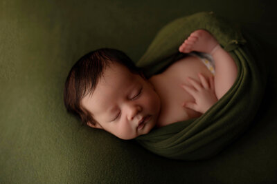 Snapzbytie Photography - Los Angeles In-Home Newborn Photographer 31