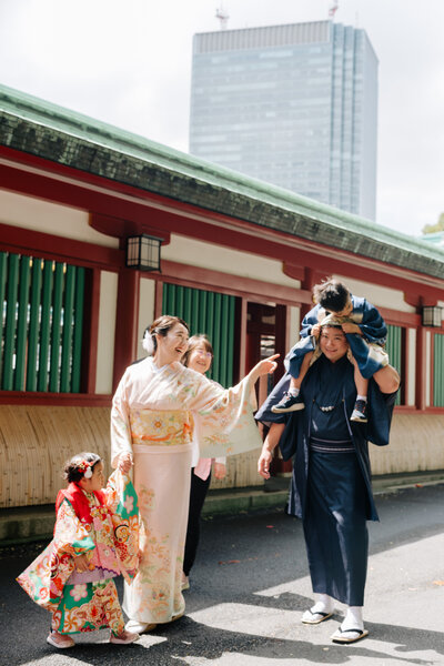 shichigosan family photo shoot in Gifu Park.