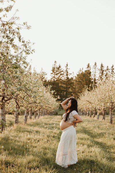Moments-by-morgan-moncton-maternity-session-outdoor2