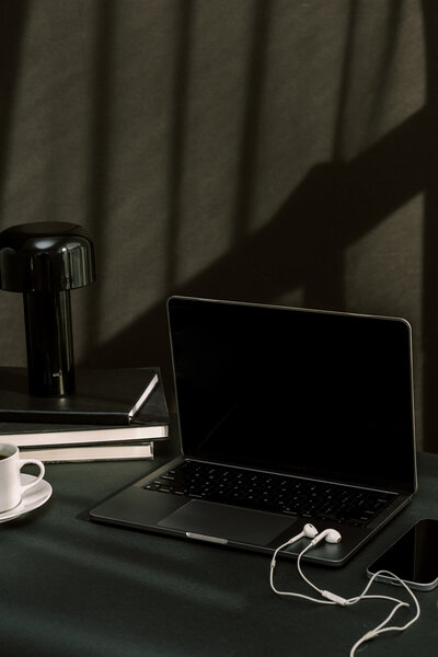 Elegant Showit template for creatives