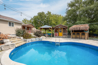 15471 CR 2 pool (10)