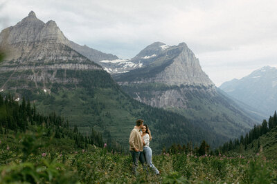 Summer engagement session in Glacier National Park