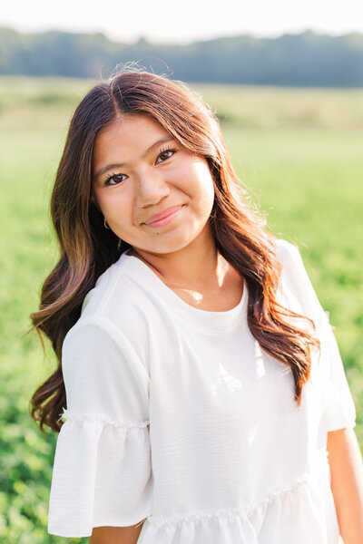 senior-portrait-girl-long-hair-brunette