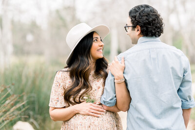 Pregnancy photoshoot, taken in Irvine, California by Amy Captures Love at the Jeffrey Open Space Trail