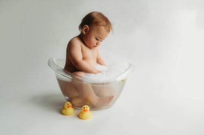 Baby celebrates her first birthday with a Cake Smash Photoshoot in Asheville, NC.