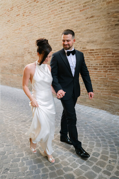 I'm an Australian photographer based in Europe with a passion for capturing life’s most joyous moments—weddings and celebrations filled with authenticity and spontaneity. 