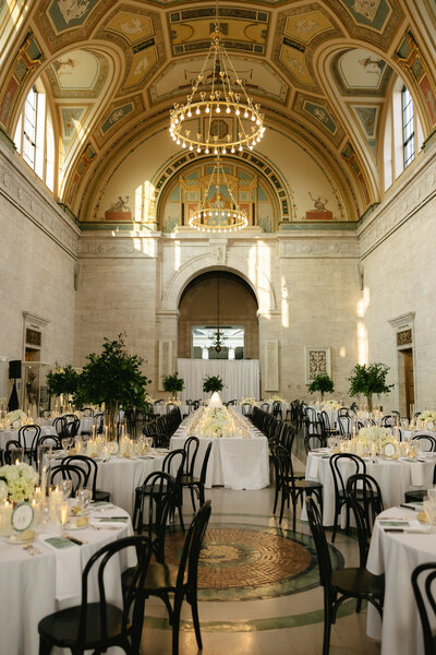 AveryPhillipsPhoto-Morgan+Dominic-DetroitInstituteofArtsWedding-263