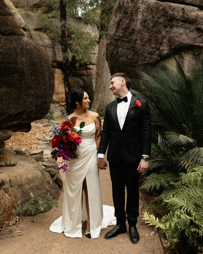kangaroo_valley_bush_retreat_wedding_photographer_alternative_wedding_photographer_tattooed_couple_wedding_punk_wedding-84