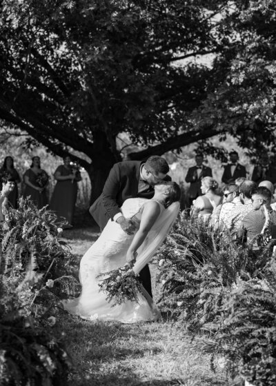 Wedding outdoors under the oak near Toledo, OH