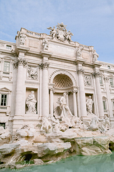 The Trevi fountain in Rome Italy wedding loctaion