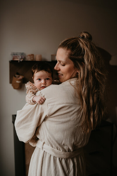 Intieme newbornshoot bij jou thuis