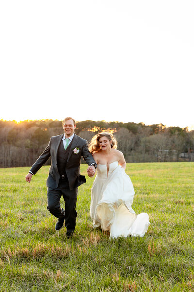 The-Meadows-Raleigh-Spring-Wedding-1059