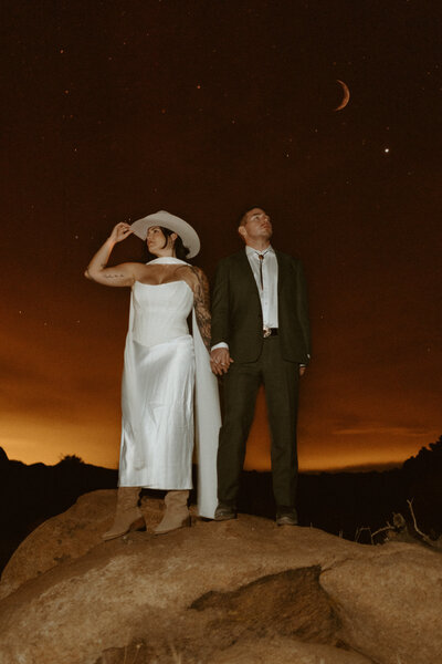 kelsandrewhitchedhiker-3-2