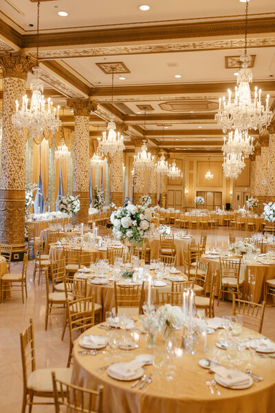 Autumn MCA Chicago Wedding Averyhouse Photography Chicago Best Wedding Planner LK Events