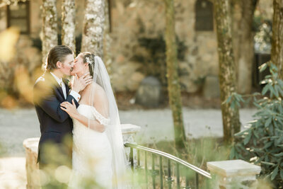 Chota Falls Wedding - Bride & Groom share a kiss