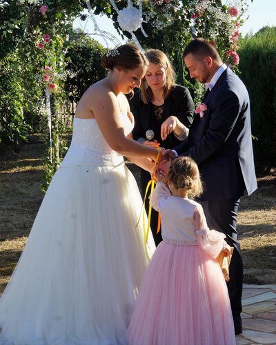 rituel-ruban-liens-ceremonie-laique-ain