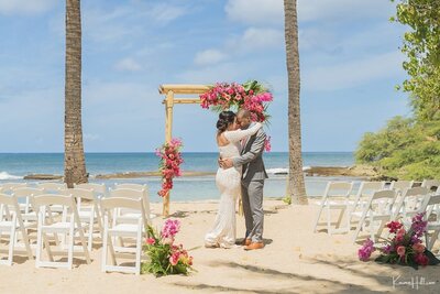 Anuenue Bouquet - Maui wedding floral