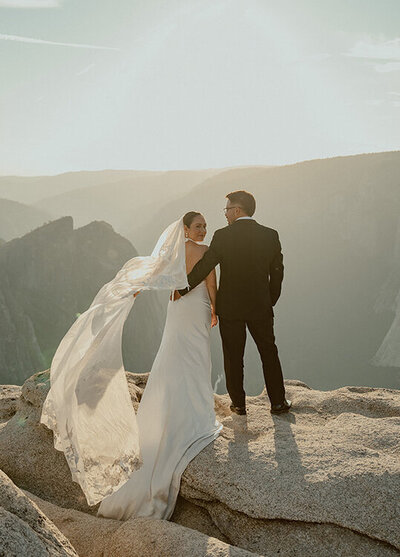 yosemite elopement at taft point-yosemite elopement packages