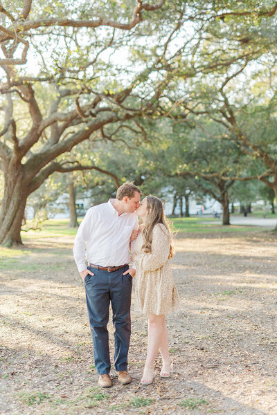 Charleston Engagement Photographers | Laura and Rachel Photography