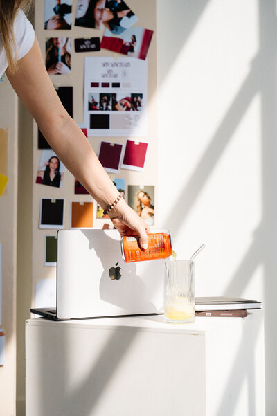 courtney-sept2025-final-6192_(2048)