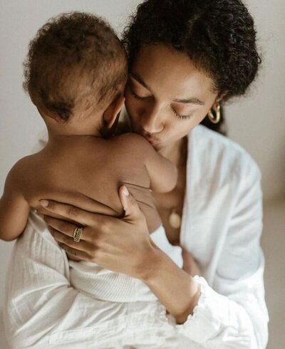 Accompagnement périnatal, préparation à l'accouchement,  sophrologie maternité, hypnonatal, rebozo à Paris, Puteaux et visio