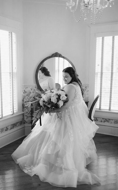 Jacksonville bride black and white photo of her getting ready