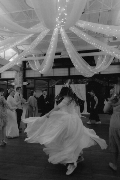 erins-pavilion-springfield-illinois-wedding-romantic-family-135