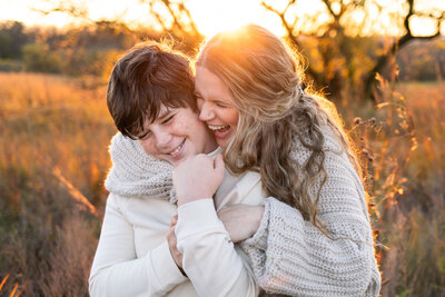 4-2_Kansas_City_Family_Photographer_mom_son_golden_hour_sunset_leawood-4