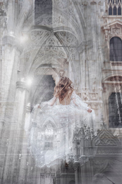 109-Milan-Duomo-Inspiration-Love-Story Elopement-Cinematic-Romance-Destination-Wedding-Editorial-Luxury-Fine-Art-Lisa-Vigliotta-Photography