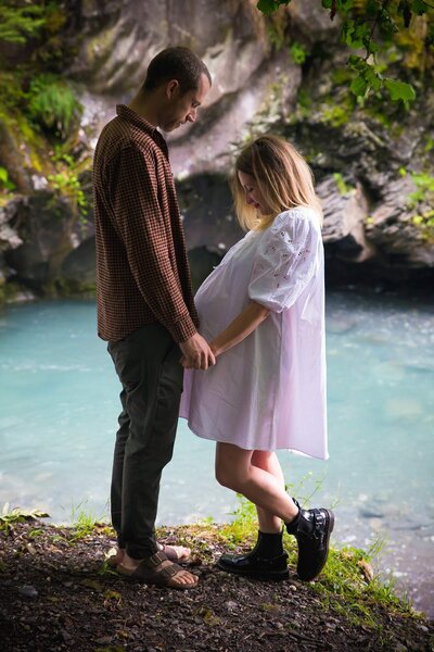 Permanent women with husband photo shoot