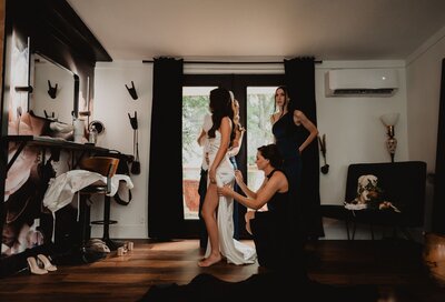 shipping container wedding venue_crescent moon venue_get ready suite