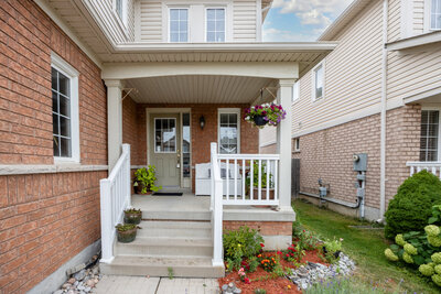 115 William Cowels front porch (2)