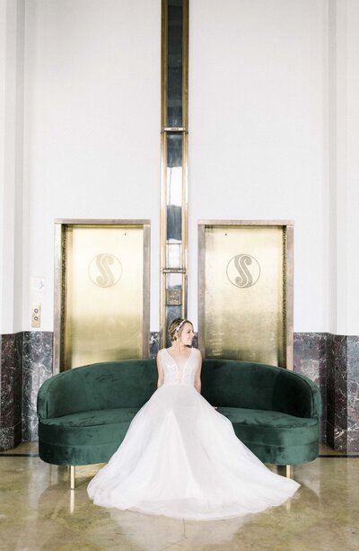 Bridal portraits at The Noble photographed by Tracy Parrett Photography