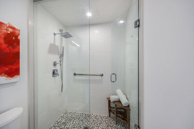 427-50 Lakebreeze ensuite (2)