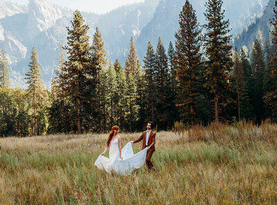 Beautiful elopement ceremony in Yosemite National Park, California