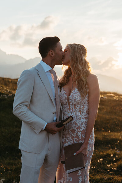 Dolomites sunrise tre cime elopement