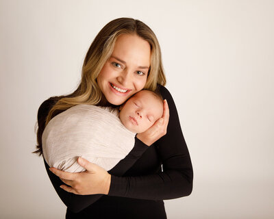 Newborn photos with mom