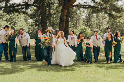 Lacey Nicole Photography at The Rosewood Venue in Mount Vernon Texas Bride wedding party pic dallas wedding photographer barn wedding outdoor wedding ceremony