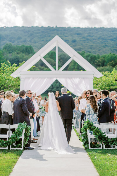 Springfield-Manor-Wedding-Feature-Washingtonian-Wedding-photo-37