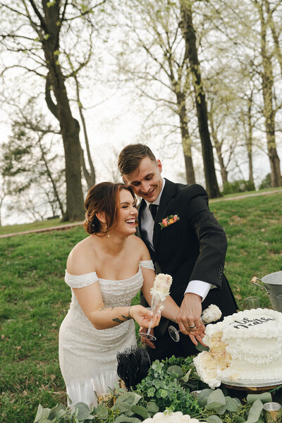 documentary style bride with sunglasses on at east coast wedding 